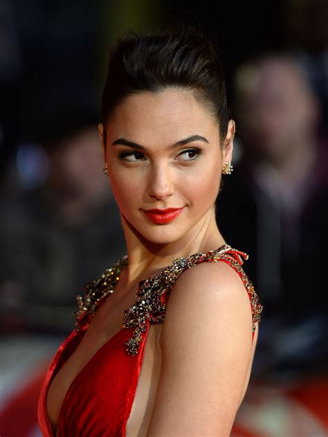 gal gadot sexy photos|Wonder Woman beauty Gal Gadots naughty home video and。